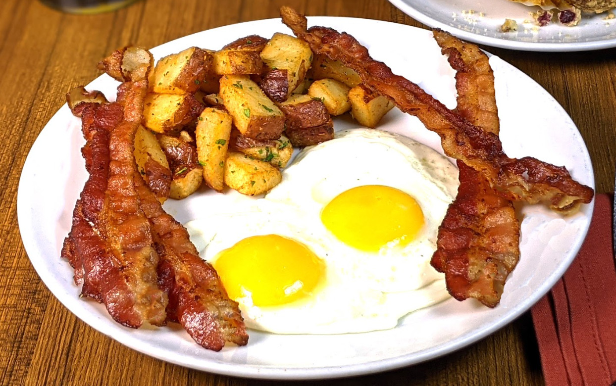 Hickory-Smoked Bacon & Eggs*